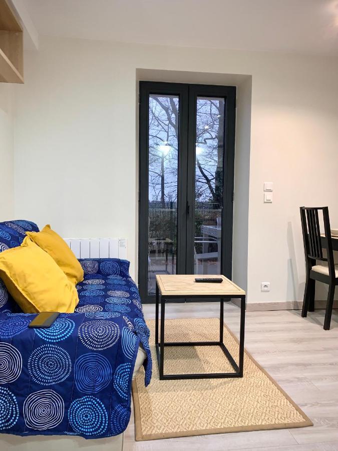 Jouy La Longere, Proche Hec, Versailles, Parking Prive Gratuit Bagian luar foto