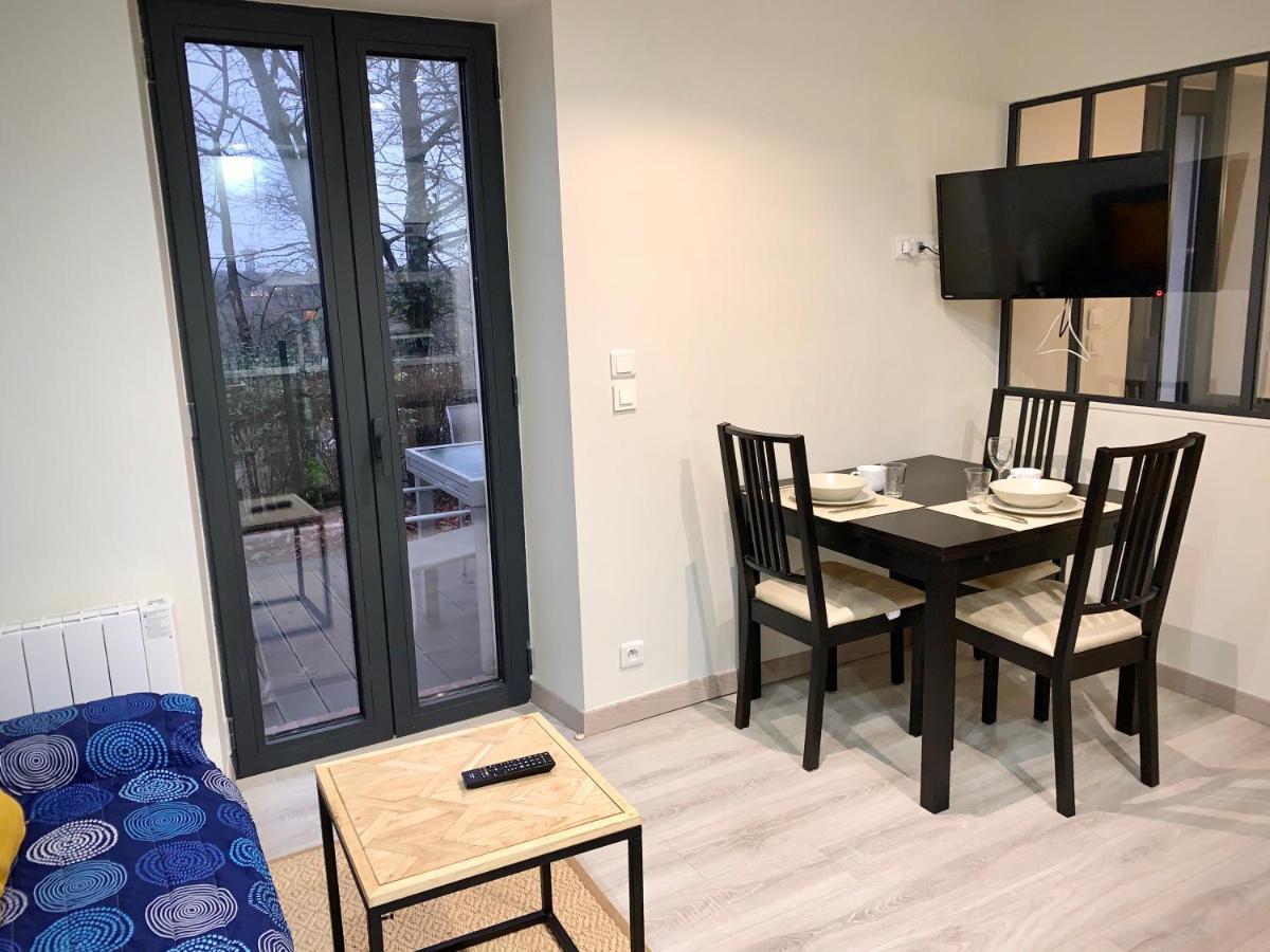 Jouy La Longere, Proche Hec, Versailles, Parking Prive Gratuit Bagian luar foto